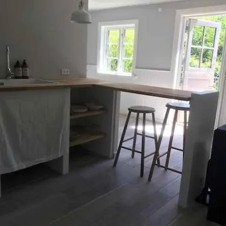Beautiful Annex In Sandks Apartamento